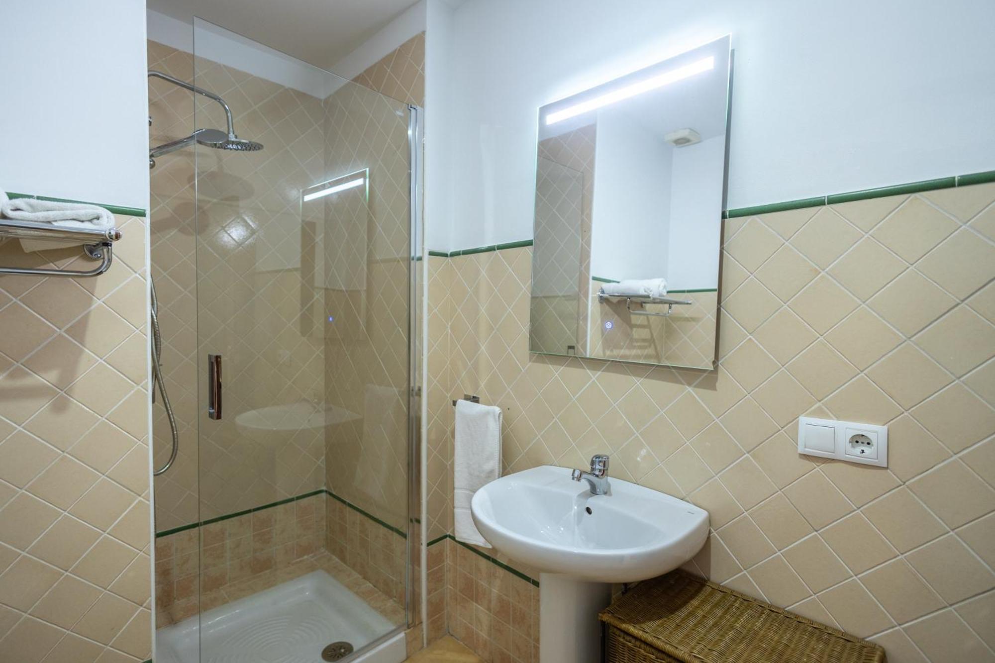 Grande Apartamento Familiar Seville Ngoại thất bức ảnh