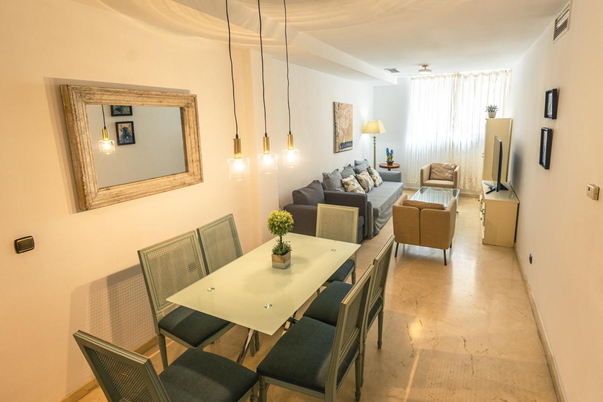 Grande Apartamento Familiar Seville Ngoại thất bức ảnh