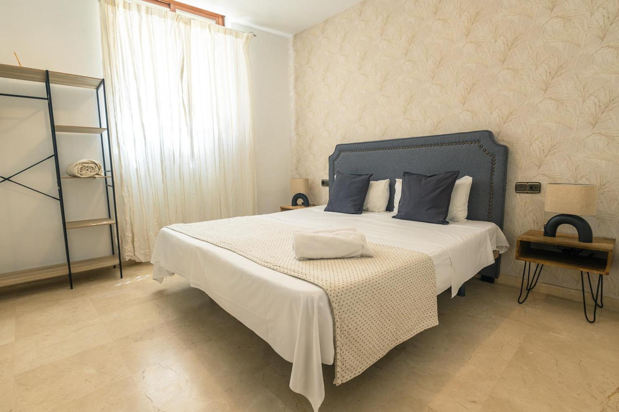 Grande Apartamento Familiar Seville Ngoại thất bức ảnh