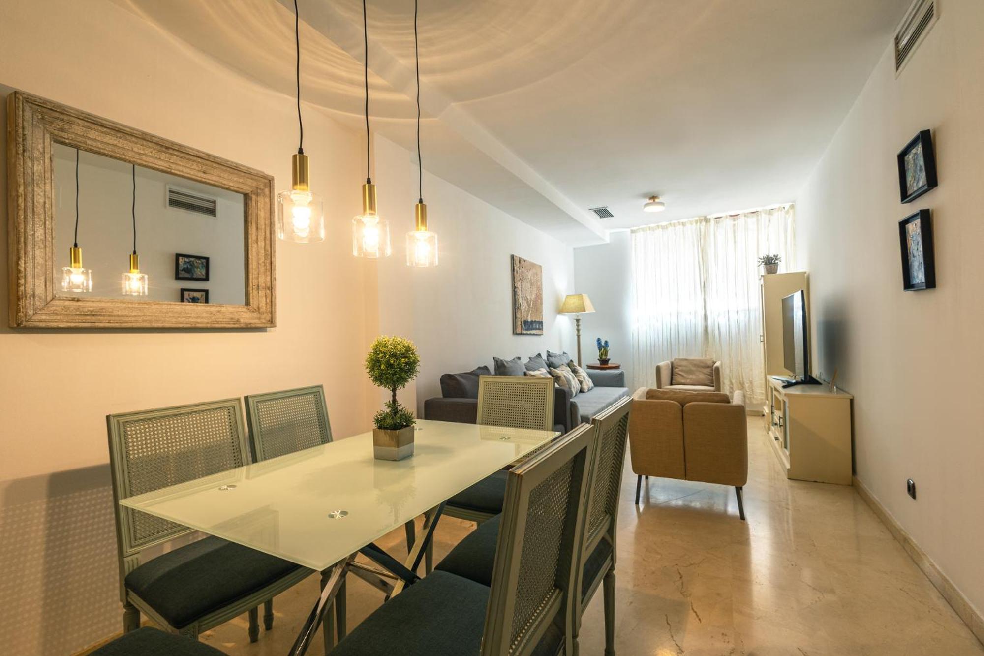 Grande Apartamento Familiar Seville Ngoại thất bức ảnh